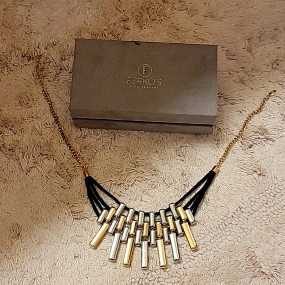 Necklace - Picture 2 of 4